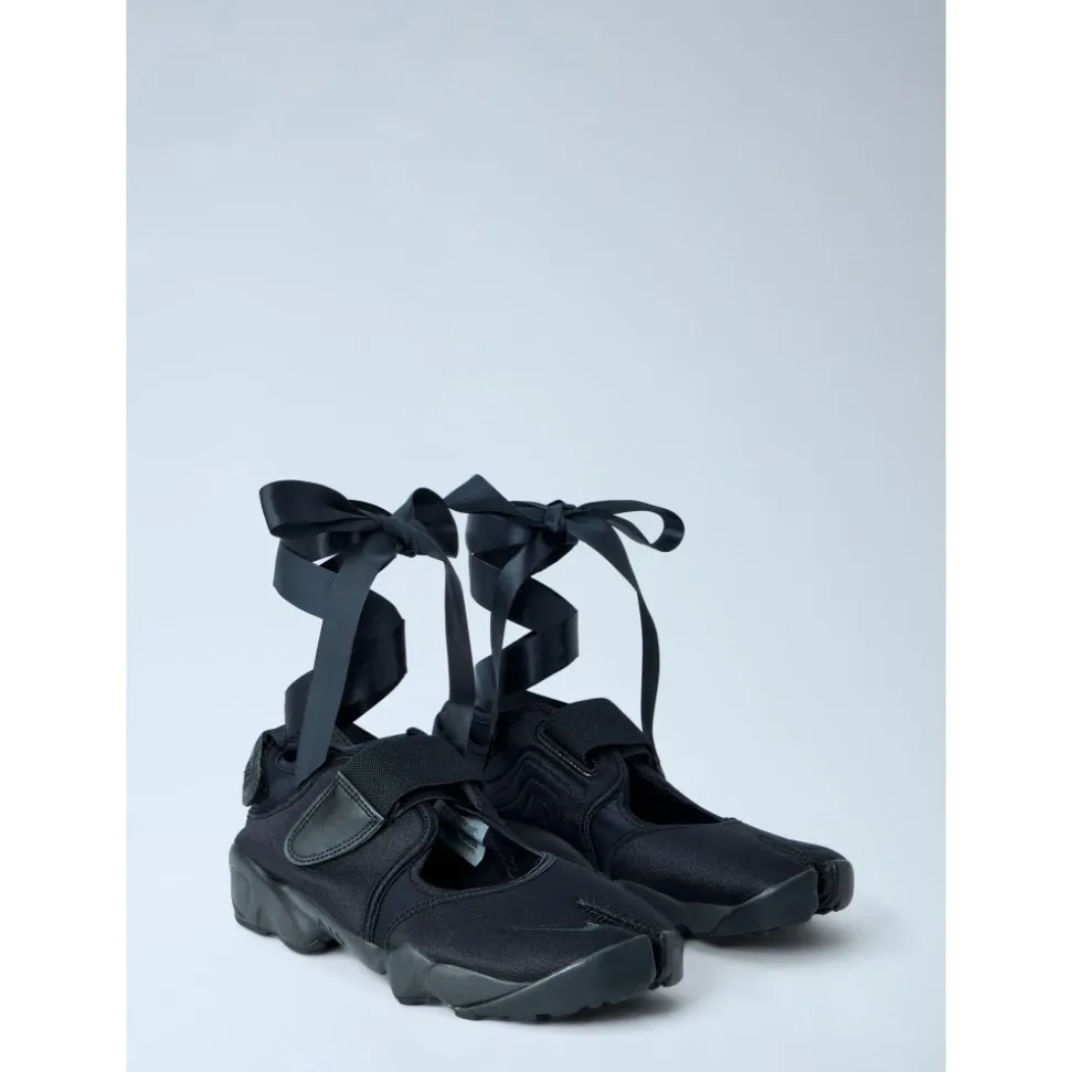 Air Rift Sneakers