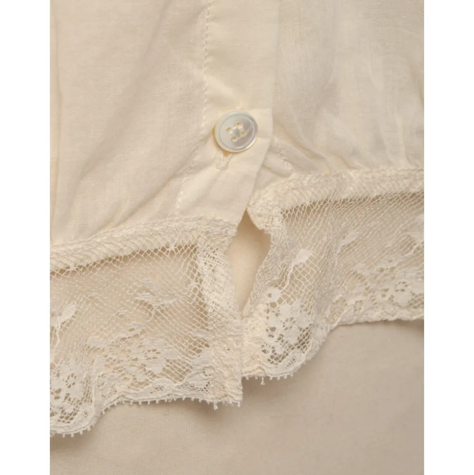 Camicia romantica