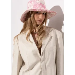 Chapeau avec impression
