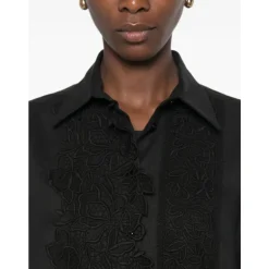 Chemise en lin avec dentelle