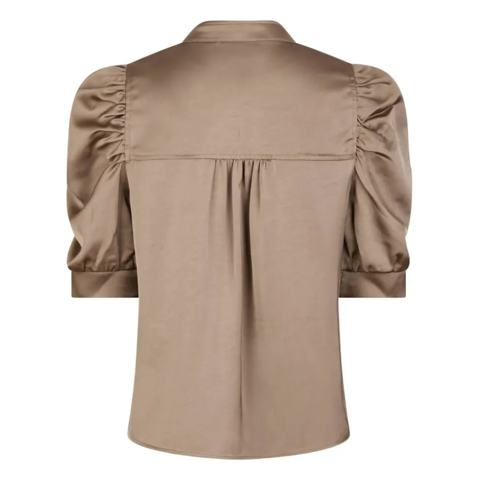 Chemisier en satin avec manches bouffantes