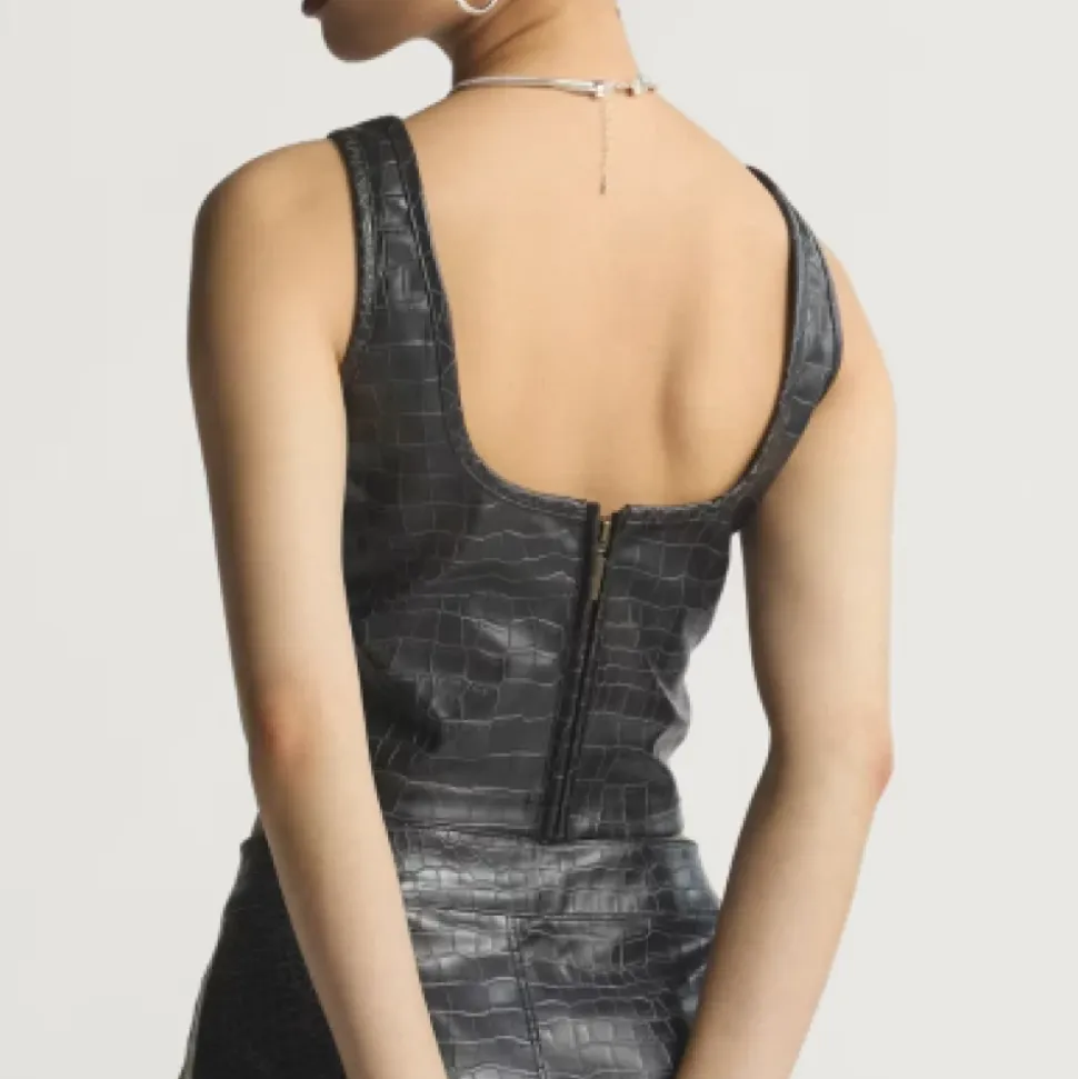 Corset en similicuir