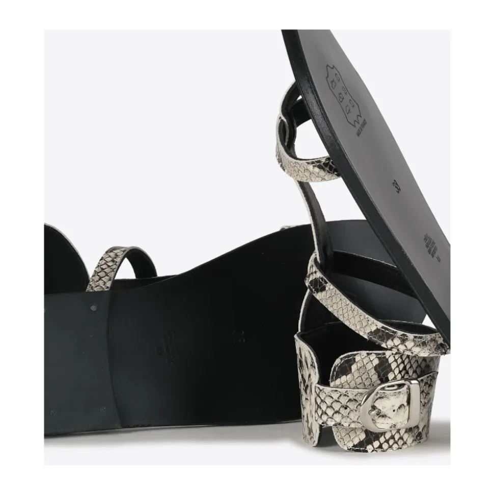 Ebene Sandal