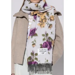 Fringed Wool Scarf