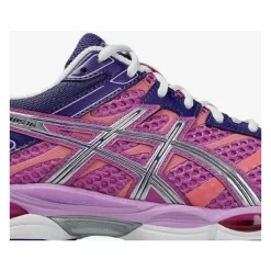 GEL CUMULUS 16 Sneakers