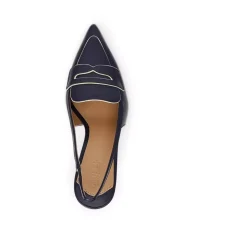 Khloe Pump
