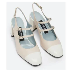 Élégantes sandales en cuir verni avec boucles