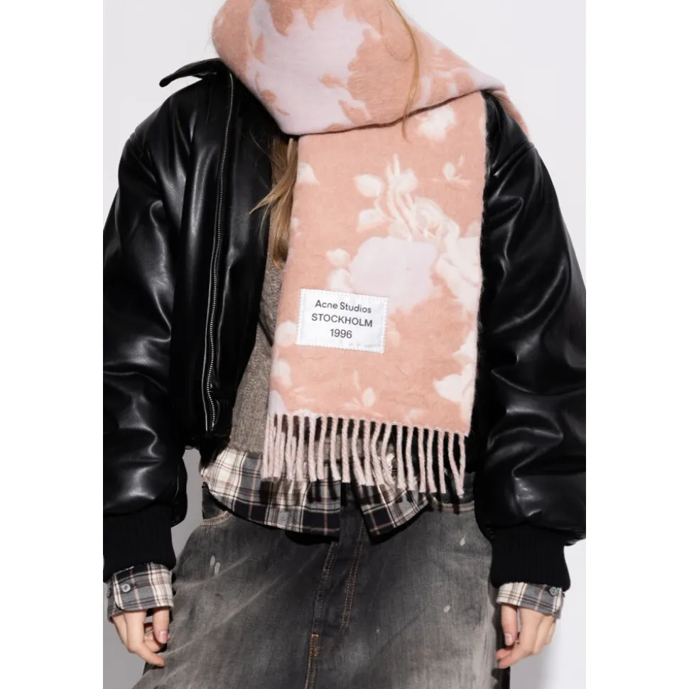 Logo Scarf
