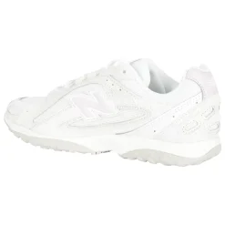 204L Sneakers
