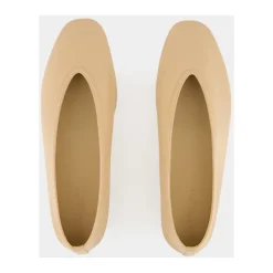 Luna Slipper