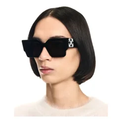 Lunettes de Soleil Gris Foncé Modèle Catalina