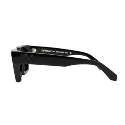 Lunettes de soleil noires Modèle Virgirl 1307