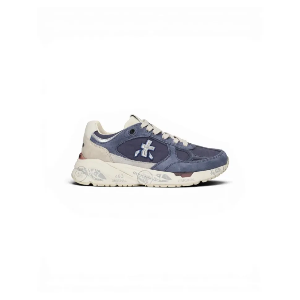 Mased Sneakers