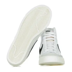 Mid 77 High Top Shoe