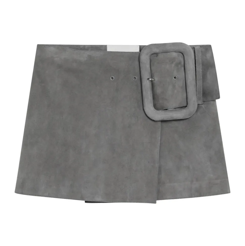 Mini-jupe avec grosse ceinture à boucle