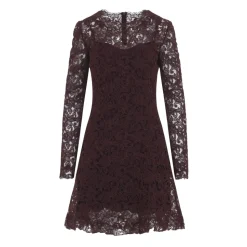 Mini-robe en dentelle