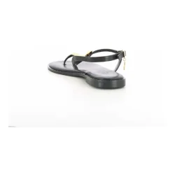 Niki Flat Sandal
