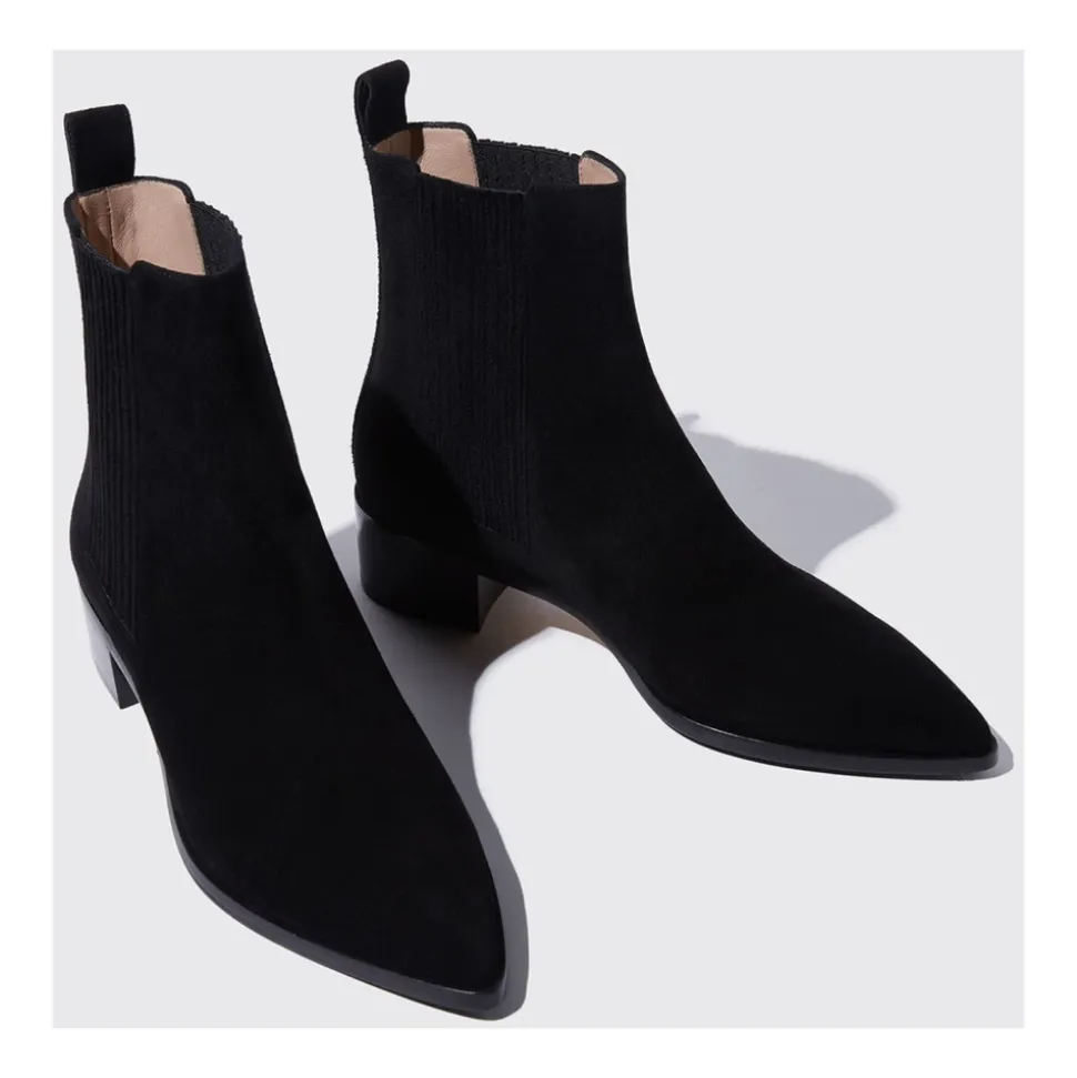 Olivia Bottes en Daim