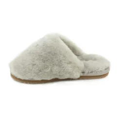 Pantoufle fourrée fermée