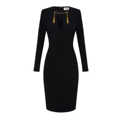 Robe en crêpe léger avec chaîne de bijoux