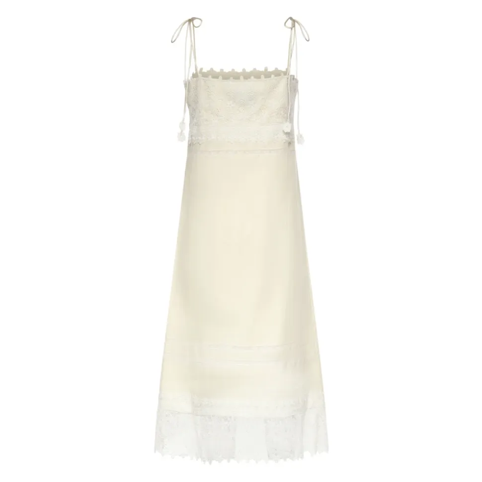 Robe mi-longue en lin brodée