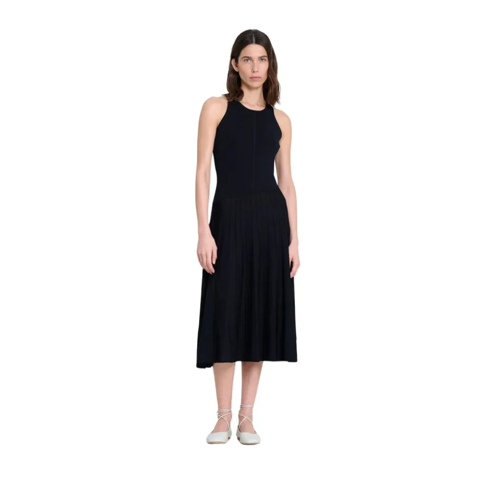 Robe mi-longue à taille asymétrique