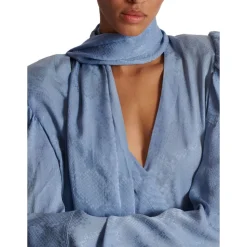 Robe à nouer en jacquard de soie motif peau de serpent