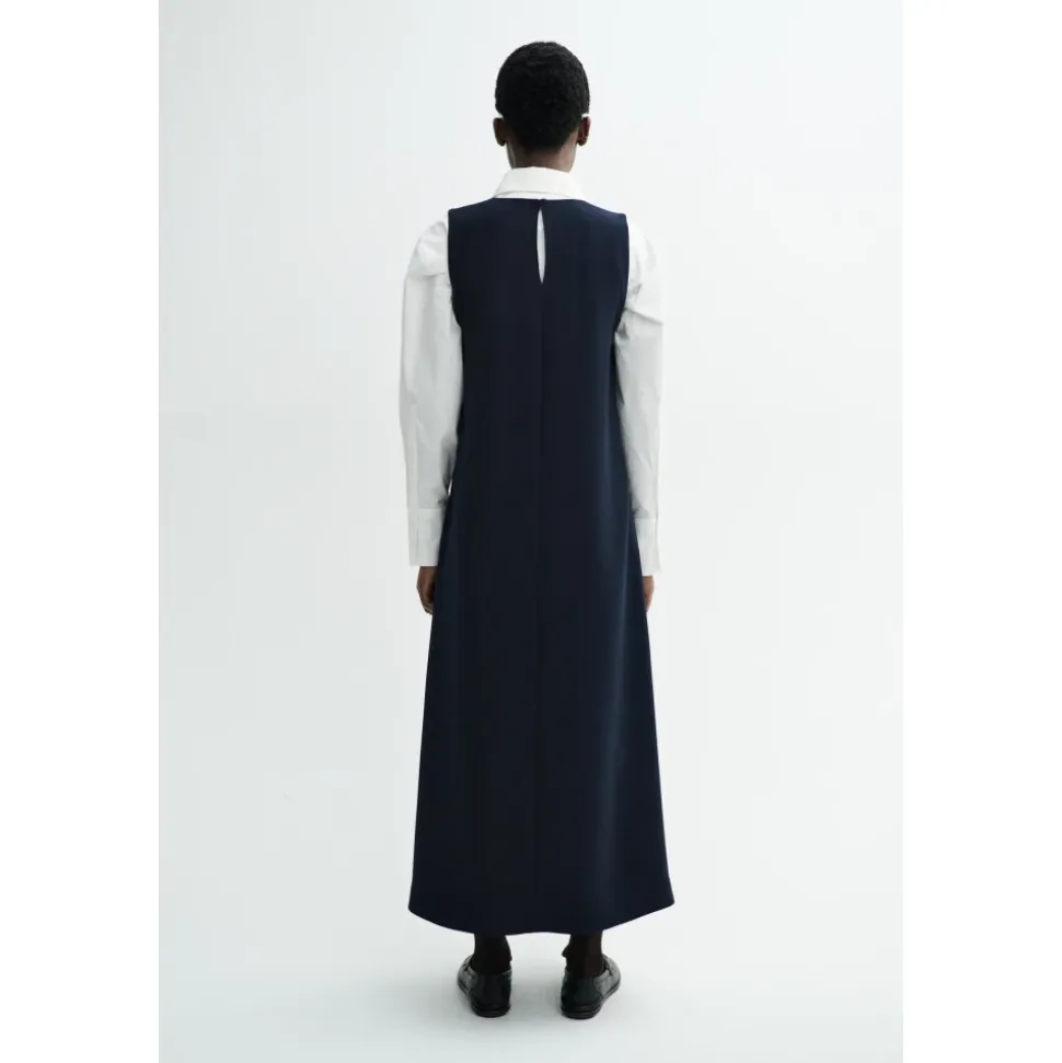 Robe sans manches Danna en crêpe georgette