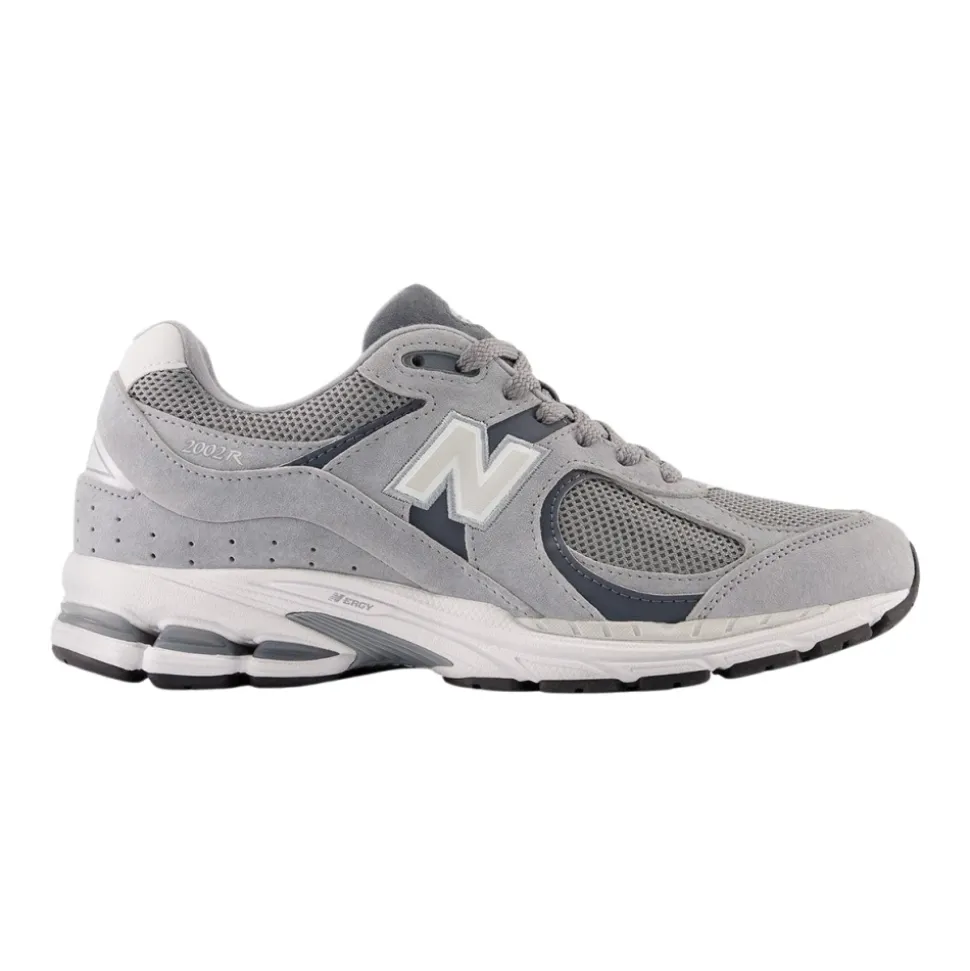 2002R Sneakers