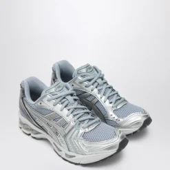 Running Shoes