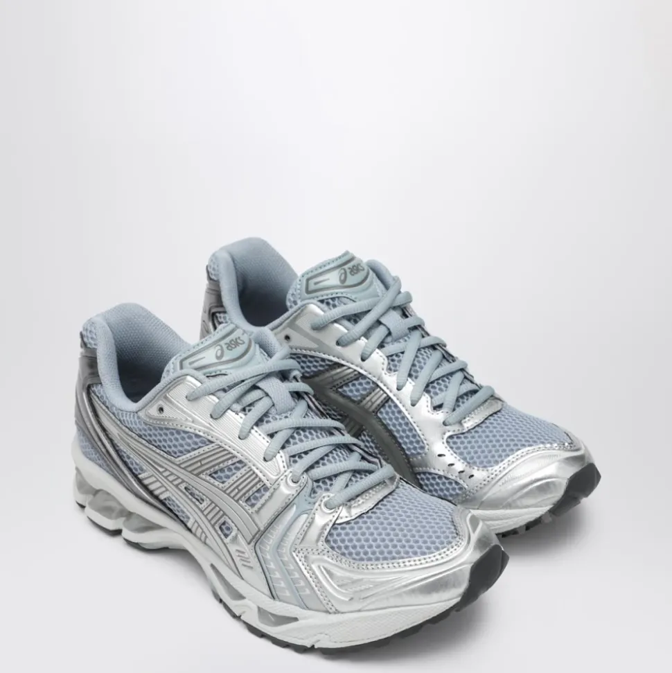 Running Shoes