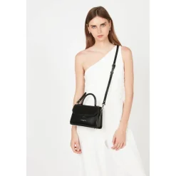 Sac bandoulière en cuir noir avec rabat