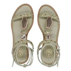 Sandales en cuir clouté