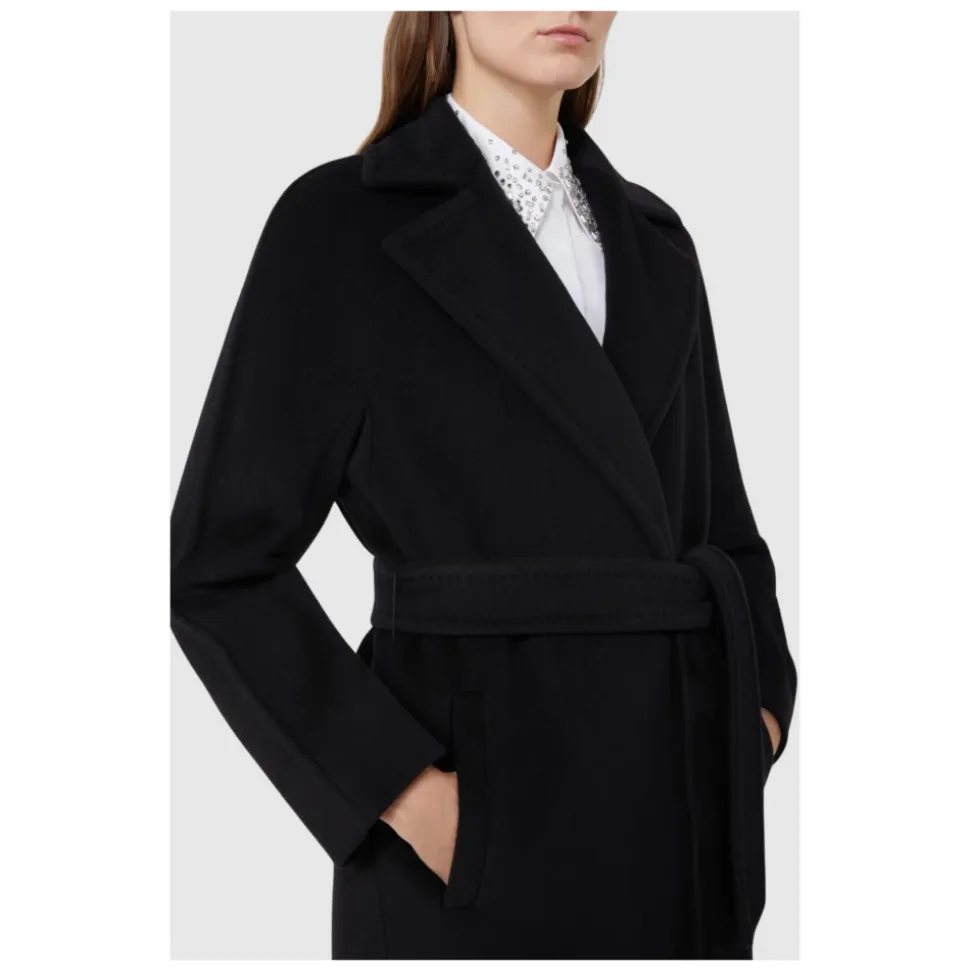 Single-Breasted Coats