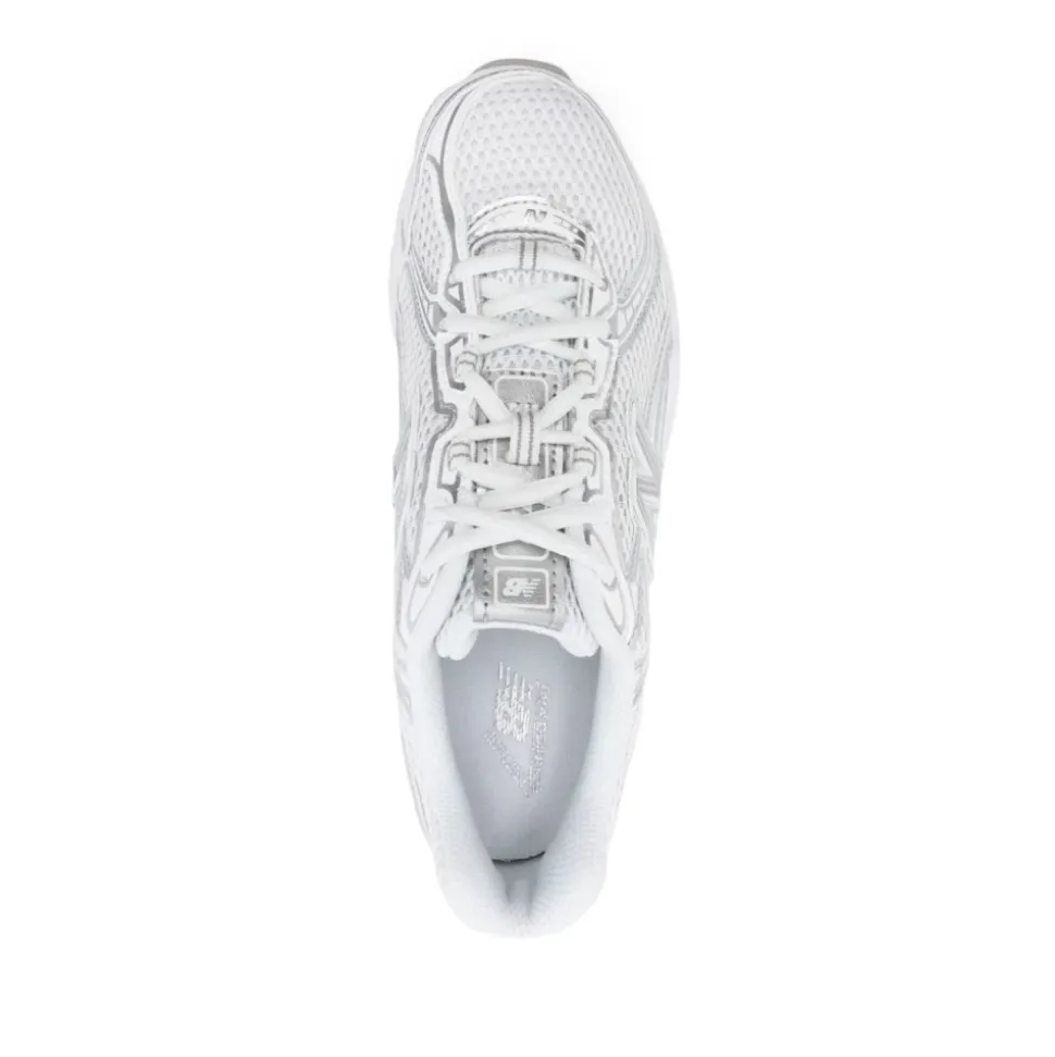 740 Sneakers