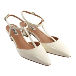 Sneakers Chanel T en Cuir Blanc