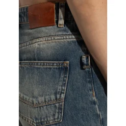 Straight jeans