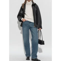 Straight Jeans