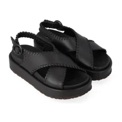 Ursula Sandal