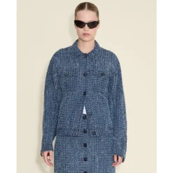 Veste en Coton Bleu avec une Touche Moderne